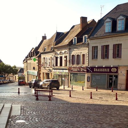 Les Hauts De Marle Luaran gambar