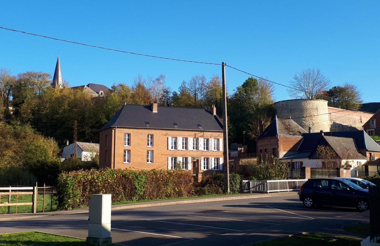 Les Hauts De Marle Luaran gambar