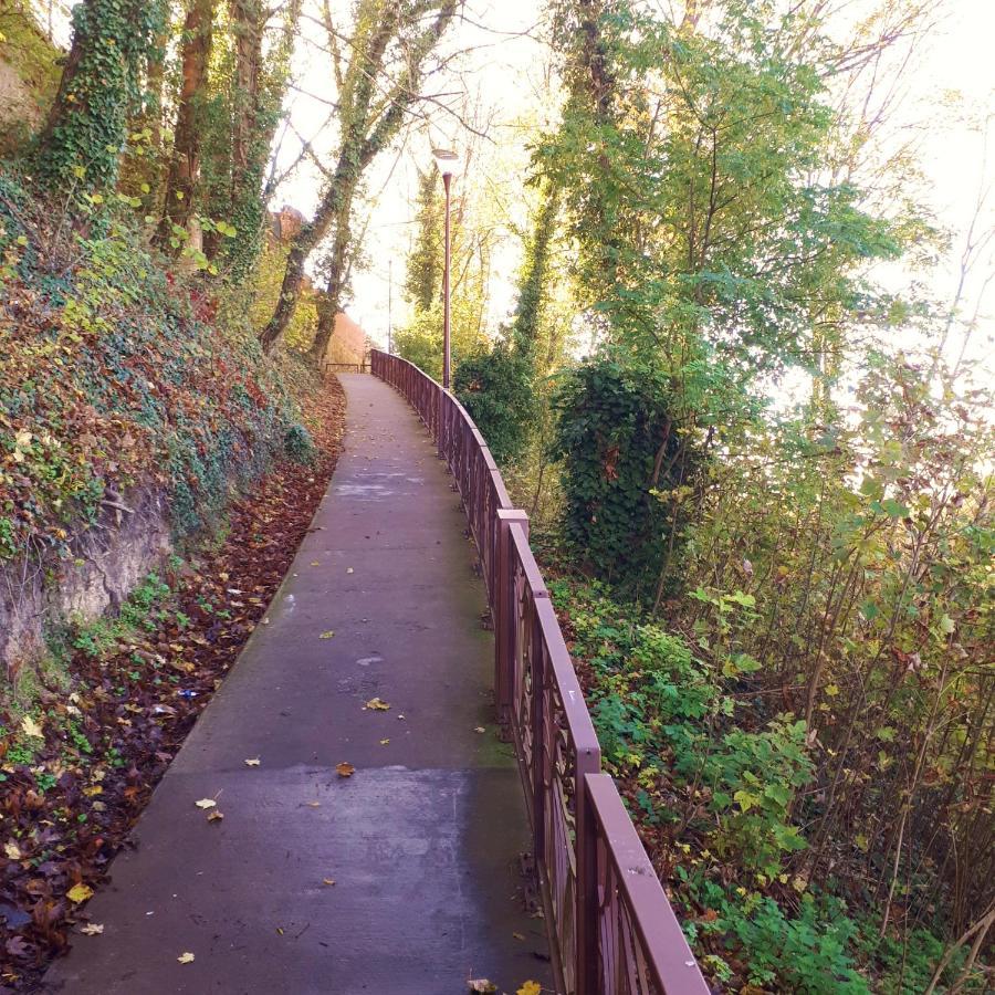 Les Hauts De Marle Luaran gambar